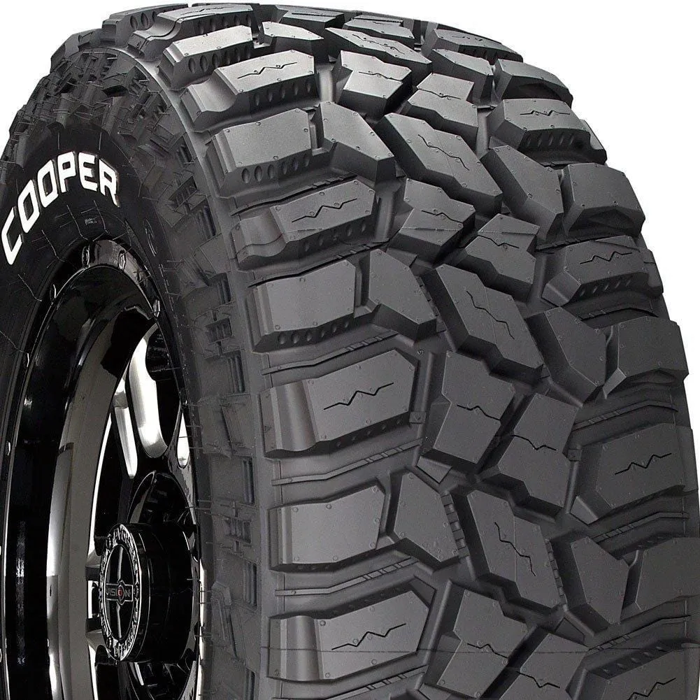 Cooper Discoverer STT Pro All- Season Radial Tire-LT285/65R18 122Q