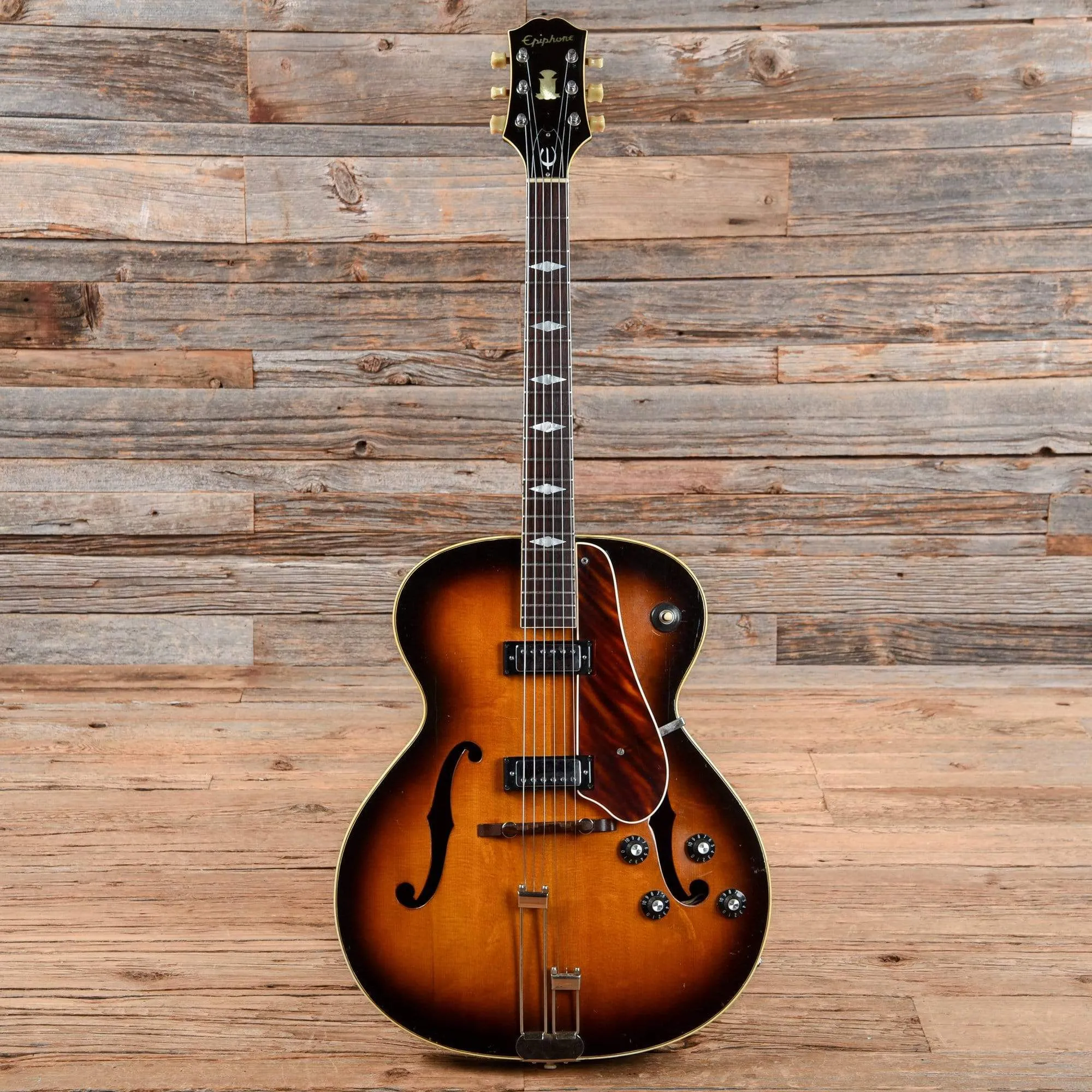 Epiphone Triumph Sunburst 1946